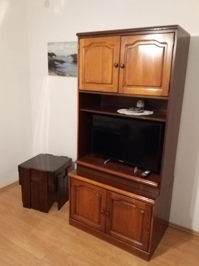 Apartmani Anita Malinska Zewnętrze zdjęcie
