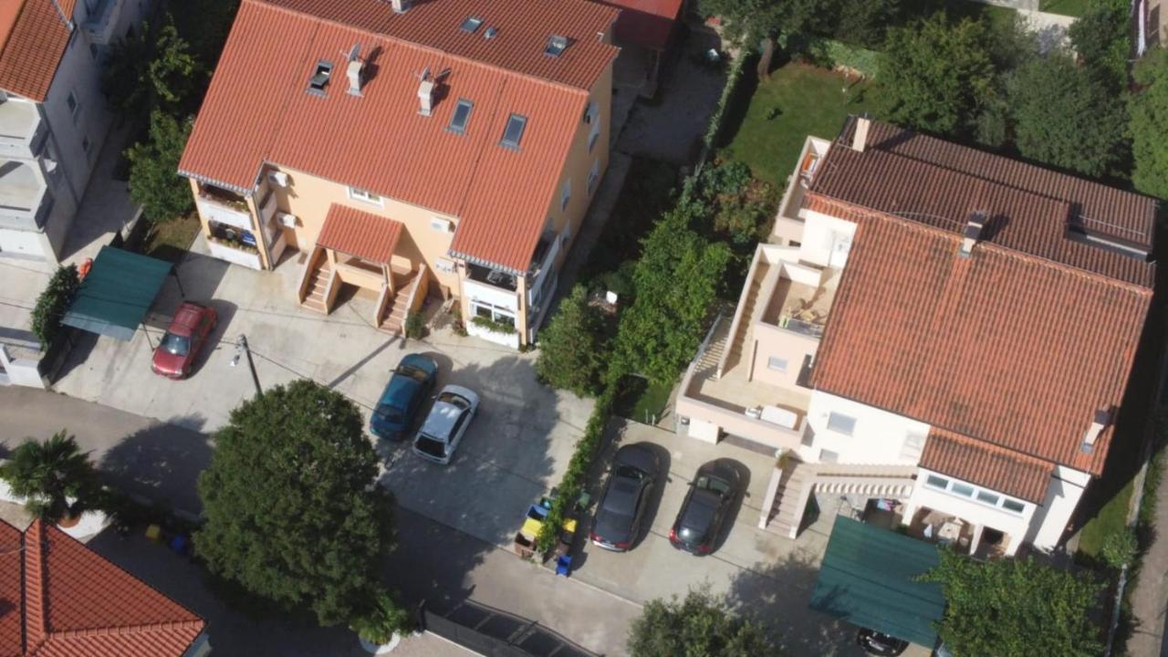 Apartmani Anita Malinska Zewnętrze zdjęcie